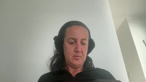 Snapshot of drresa chatting on October 12, 2025, 2:27 pm Dr. Resa online show from October 12, 2025, 2:27 pm