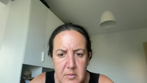 Snapshot of drresa chatting on June 30, 2026, 7:20 am Dr. Resa online show from June 30, 2026, 7:20 am