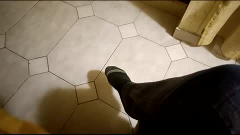 Snapshot of dthedog12 chatting on February 14, 2025, 11:31 pm dthedog12 online show from February 14, 2025, 11:31 pm