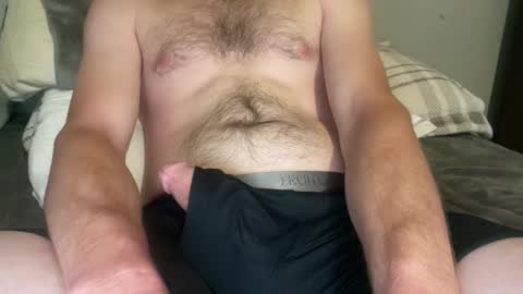 dubee008 online show from April 29, 2026, 5:17 pm