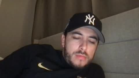 duke12034 online show from November 24, 2025, 7:52 am