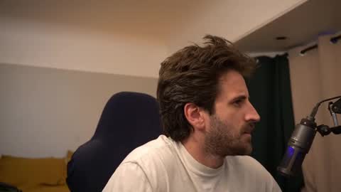 Snapshot of dukethedude chatting on September 21, 2025, 1:51 am Duke online show from September 21, 2025, 1:51 am