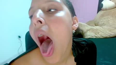 Snapshot of dulce1609 chatting on February 14, 2025, 1:45 am dulce1609 online show from February 14, 2025, 1:45 am