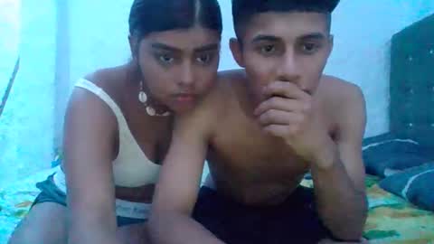 dulce471 online show from April 29, 2026, 1:32 am