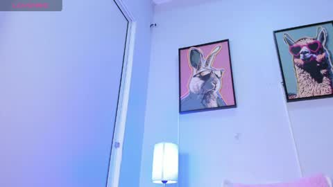 dulce__fiore07 online show from April 23, 2026, 12:04 pm