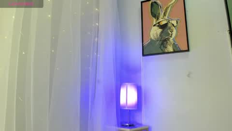 Snapshot of dulce__fiore07 chatting on May 18, 2026, 12:00 pm dulce__fiore07 online show from May 18, 2026, 12:00 pm