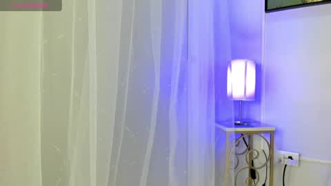 Snapshot of dulce__fiore07 chatting on May 20, 2026, 12:00 pm dulce__fiore07 online show from May 20, 2026, 12:00 pm