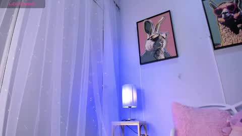 Snapshot of dulce__fiore07 chatting on June 5, 2026, 12:11 pm dulce__fiore07 online show from June 5, 2026, 12:11 pm