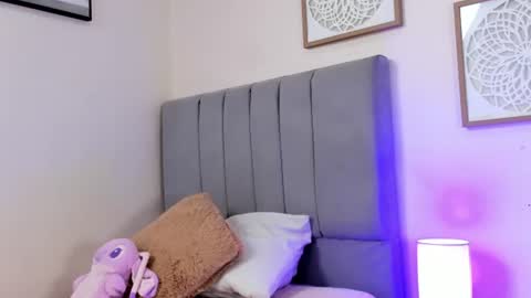 dulce__fiore07 online show from July 28, 2026, 12:48 pm