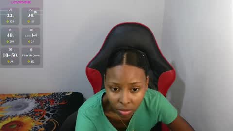 dulce_camx online show from May 3, 2026, 1:33 am