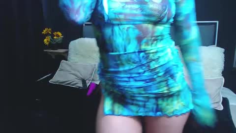 Snapshot of dulce_celeste15 chatting on December 5, 2024, 8:22 pm C E L E S T E online show from December 5, 2024, 8:22 pm