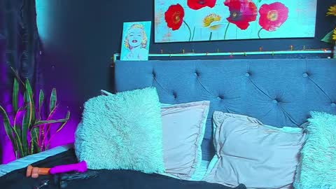 Snapshot of dulce_celeste15 chatting on January 28, 2025, 7:21 pm C E L E S T E online show from January 28, 2025, 7:21 pm