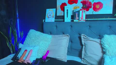 Snapshot of dulce_celeste15 chatting on February 2, 2025, 10:13 am C E L E S T E online show from February 2, 2025, 10:13 am