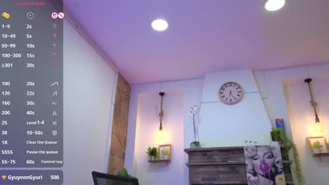 Snapshot of dulce_celeste15 chatting on November 18, 2025, 9:19 pm C E L E S T E online show from November 18, 2025, 9:19 pm