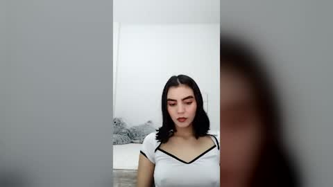 dulce_lucero online show from July 13, 2026, 2:03 am