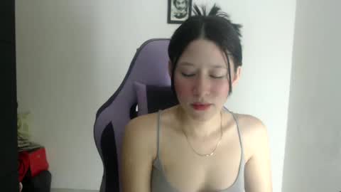 Snapshot of dulce_mauren chatting on October 21, 2025, 6:25 am dulce_mauren online show from October 21, 2025, 6:25 am