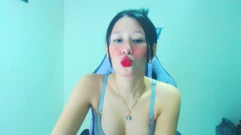 Snapshot of dulce_mauren chatting on November 28, 2025, 6:38 am dulce_mauren online show from November 28, 2025, 6:38 am