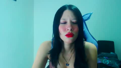 Snapshot of dulce_mauren chatting on November 30, 2025, 6:28 am dulce_mauren online show from November 30, 2025, 6:28 am