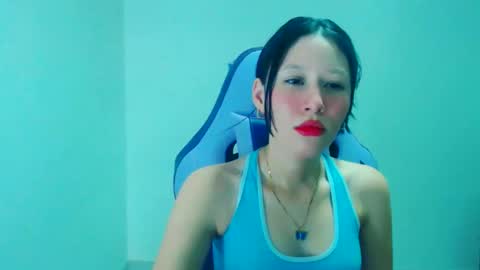 Snapshot of dulce_mauren chatting on December 19, 2025, 4:52 am dulce_mauren online show from December 19, 2025, 4:52 am