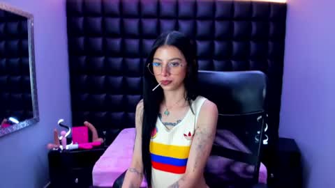 Snapshot of dulce_miiaa chatting on July 3, 2026, 6:14 pm dulce_miiaa online show from July 3, 2026, 6:14 pm