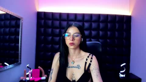 Snapshot of dulce_miiaa chatting on July 4, 2026, 6:36 pm dulce_miiaa online show from July 4, 2026, 6:36 pm