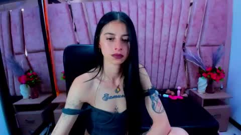 Snapshot of dulce_miiaa chatting on August 4, 2026, 6:43 pm dulce_miiaa online show from August 4, 2026, 6:43 pm