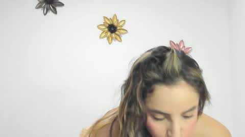 Snapshot of dulce_roberts_ chatting on December 6, 2024, 3:22 pm Dulce online show from December 6, 2024, 3:22 pm