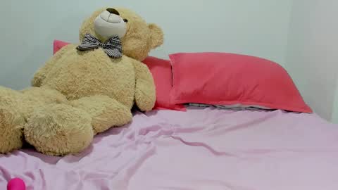 Snapshot of dulce_roberts_ chatting on December 14, 2024, 4:20 pm Dulce online show from December 14, 2024, 4:20 pm