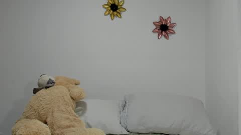 Snapshot of dulce_roberts_ chatting on February 6, 2025, 1:32 pm Dulce online show from February 6, 2025, 1:32 pm