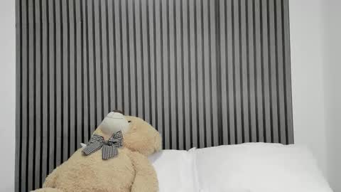 Snapshot of dulce_roberts_ chatting on October 31, 2025, 1:23 pm Dulce online show from October 31, 2025, 1:23 pm