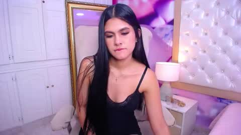 Snapshot of dulcee_rosee chatting on November 25, 2025, 11:05 pm dulcee_rosee online show from November 25, 2025, 11:05 pm