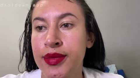 dulceizzy online show from April 9, 2026, 12:32 am