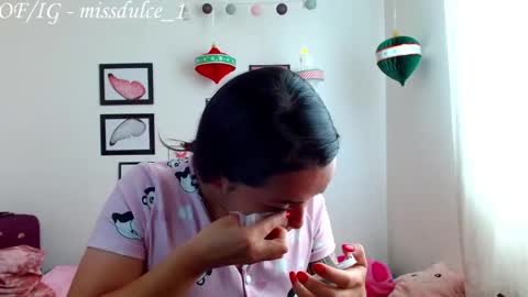 Dulce online show from December 20, 2025, 8:38 pm