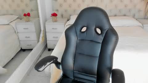 dulceprince1 online show from July 12, 2026, 1:13 pm