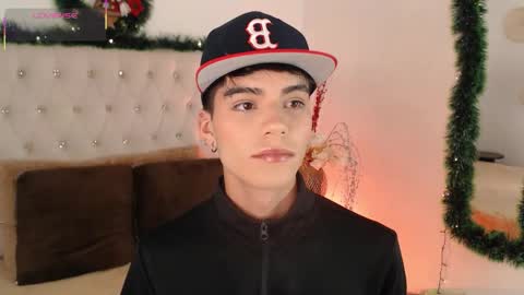 Dulcey online show from December 14, 2025, 4:29 am