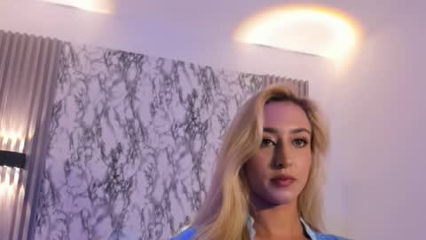 Snapshot of dulcinea_2 chatting on October 7, 2025, 8:06 pm dulcinea 2 online show from October 7, 2025, 8:06 pm