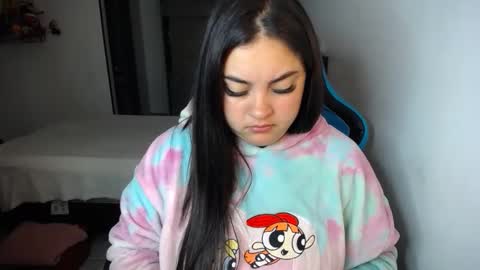 Nicole   online show from October 5, 2025, 8:45 am