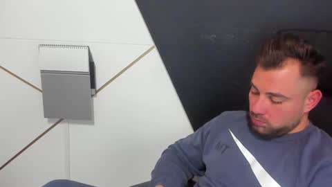 DuncanStone online show from February 9, 2025, 2:50 pm