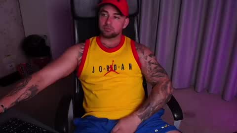 Snapshot of duncanstones chatting on June 18, 2026, 9:09 am DuncanStone online show from June 18, 2026, 9:09 am