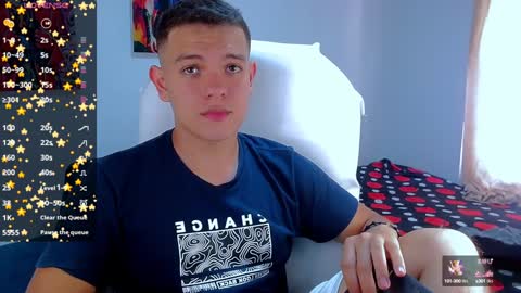 Snapshot of dunkan_kravitz chatting on December 31, 2024, 8:56 pm Dunkan Kravitz online show from December 31, 2024, 8:56 pm