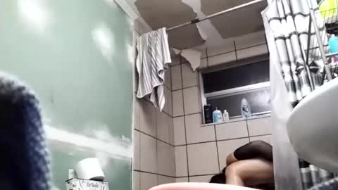 duo_cream_queens online show from December 3, 2025, 6:10 am