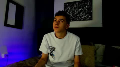 Thomas and Noah online show from November 2, 2025, 12:40 pm