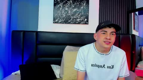 Thomas and Noah online show from November 4, 2025, 12:04 pm