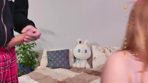 Snapshot of duomoon chatting on September 25, 2025, 8:07 am SashaAlex online show from September 25, 2025, 8:07 am