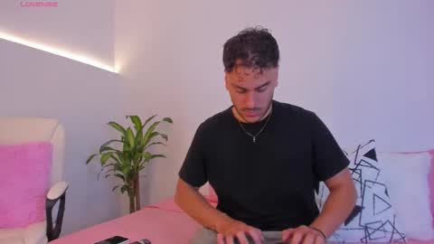 duonfire online show from December 3, 2025, 4:09 am