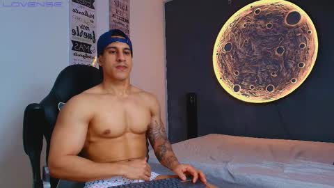 duran_dhikol1 online show from February 19, 2026, 1:56 am