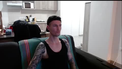 Snapshot of durexdublex chatting on January 17, 2025, 6:33 pm durexdublex online show from January 17, 2025, 6:33 pm