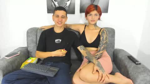 Nicolle y Julian online show from May 27, 2026, 1:46 am