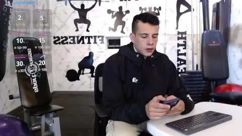 Snapshot of dustin_sonne chatting on January 20, 2025, 3:37 am Dustin Sonne online show from January 20, 2025, 3:37 am