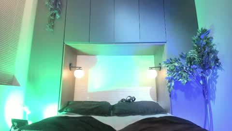 Dustin Sonne online show from April 27, 2026, 3:37 am